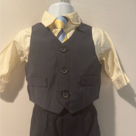 Children's Dockers navy blue Vest and Yellow Shirt Set 3 to 6 months - Picture 1 of 11